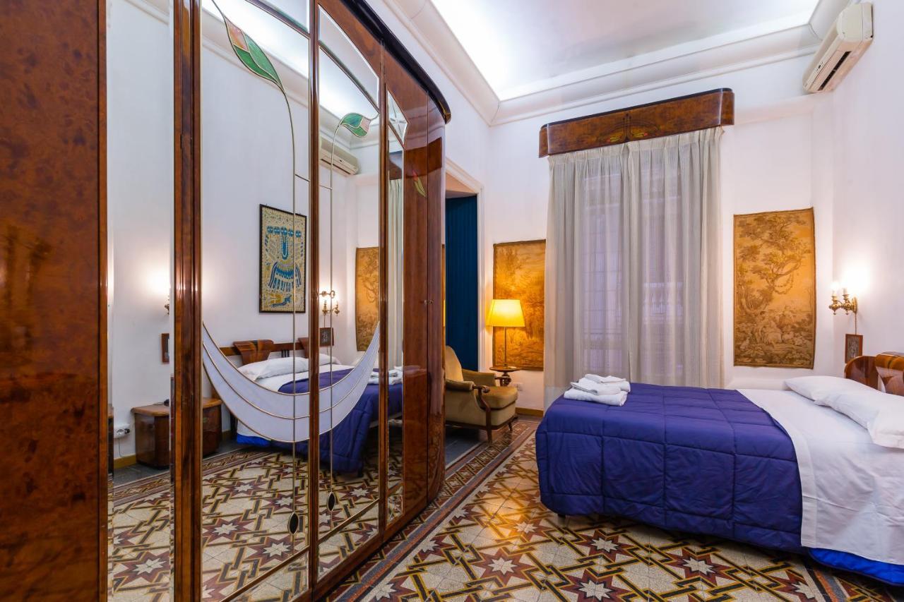 A due passi dal lungomare di Mergellina by Wonderful Italy Apartment Napoli Bagian luar foto